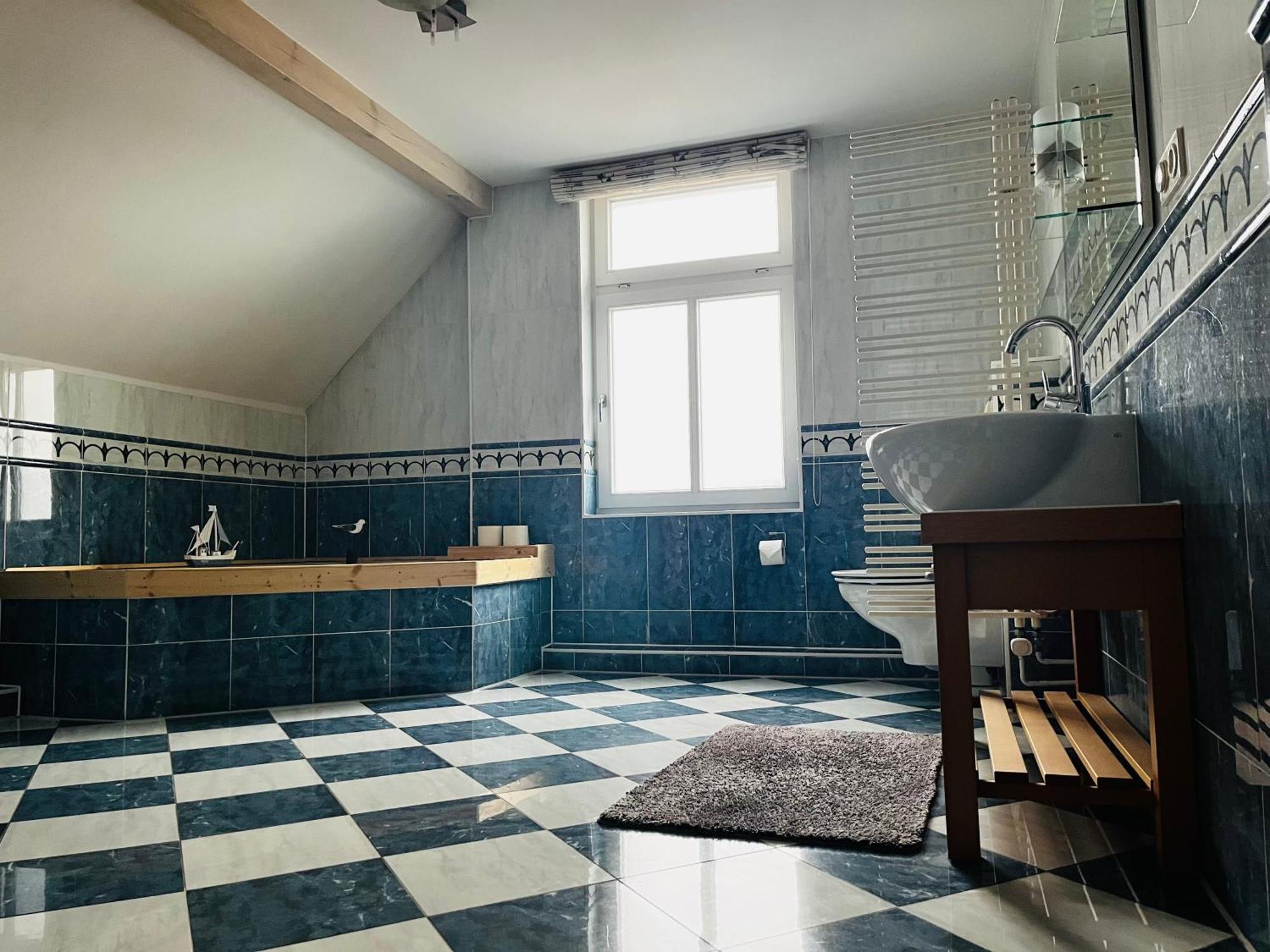 Kapitaenshaus An Der Warnow Mit Sauna Росток Екстер'єр фото